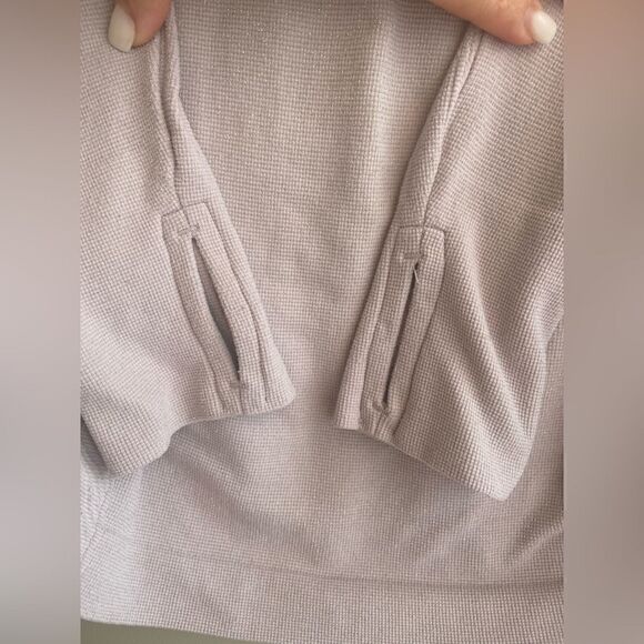 Athleta Speedlight Glow White Long Sleeve Top Size S Sparkly Ruched Sides - Picture 6 of 7